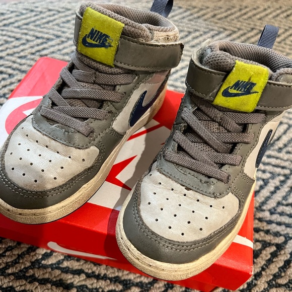 Nike toddler boys blue and gray court borough sneaker size 9C - Picture 4 of 7